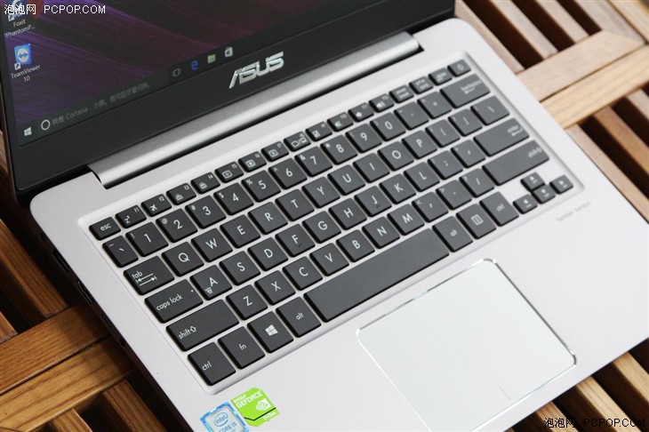 平价窄边框 华硕ZenBook U4000评测 