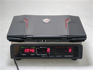 搭载GTX 1060独显 雷神911-S1g游戏本评测