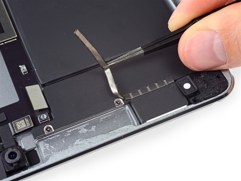 10.5英寸iPad Pro拆解：史上最难拆的iPad