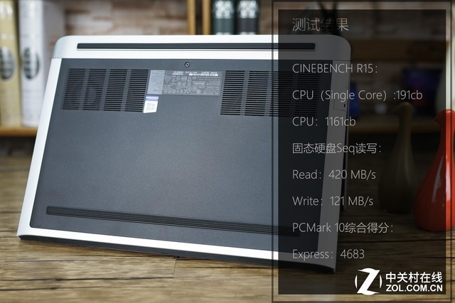酷睿i9加持蓝白电竞新锐 戴尔游匣G7评测 