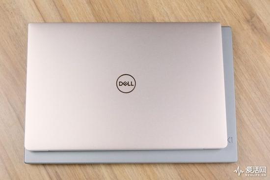 左为Dell XPS 13，右为ThinkPad X1 Carbon