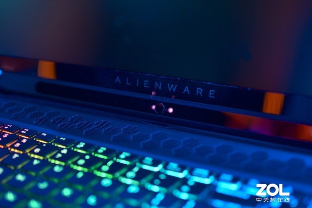 超薄游戏本的榜样 全新Alienware m17体验 