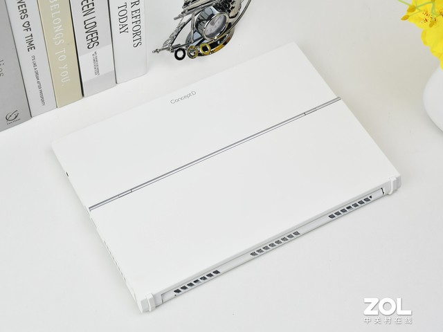 双轴翻转屏设计 ConceptD 3 Ezel设计师本评测